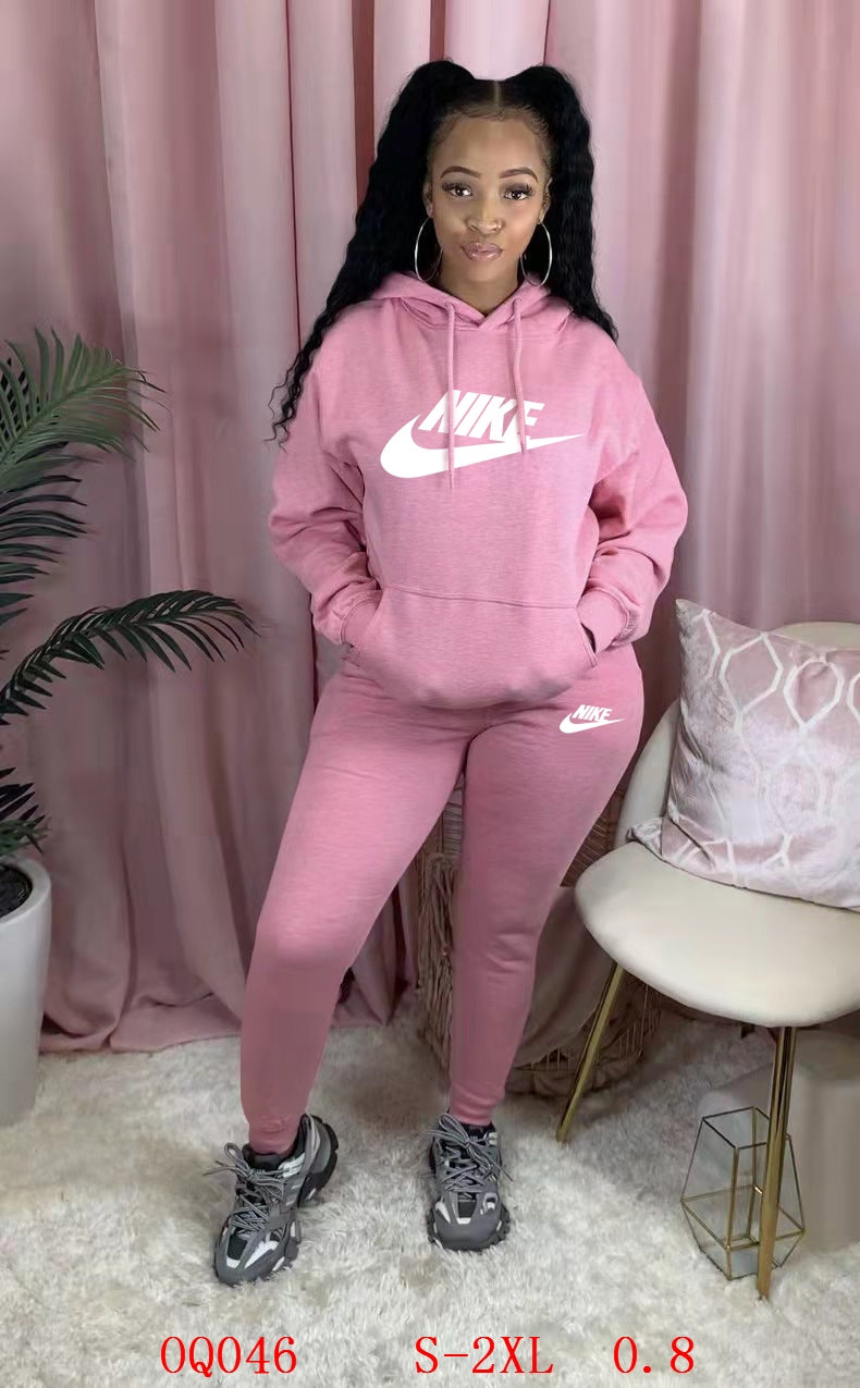 Women nike deals sweatsuit