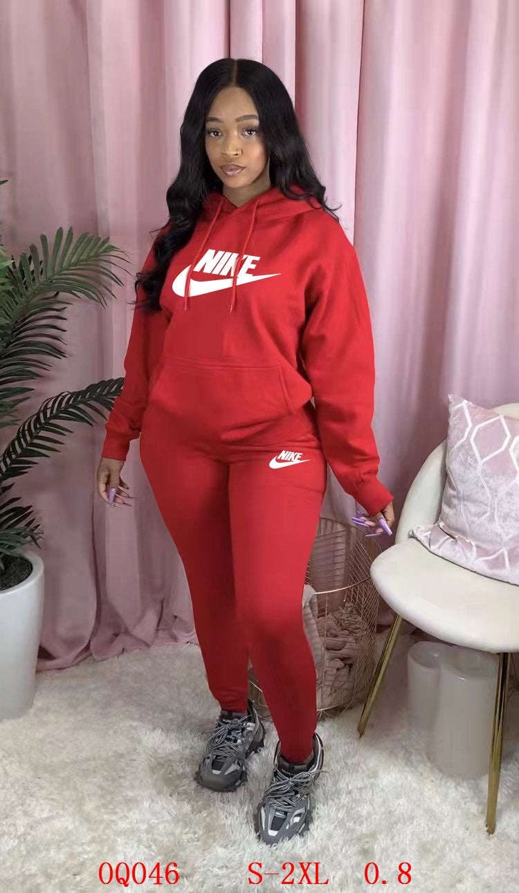 Woman’s Nike Set S-2XL